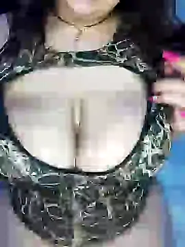 Snapshot of Farawla_elgmda chatting on 01.04.25 Farawla elgmda online show from 01.04.25