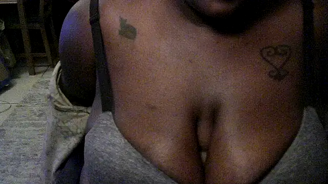 Snapshot of BigKittyRaven chatting on 12.06.24 BigKittyRaven online show from 12.06.24