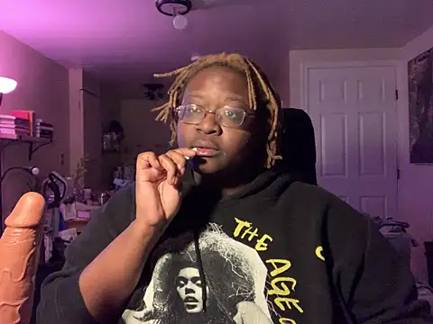 Snapshot of BigKittyRaven chatting on 02.03.25 BigKittyRaven online show from 02.03.25