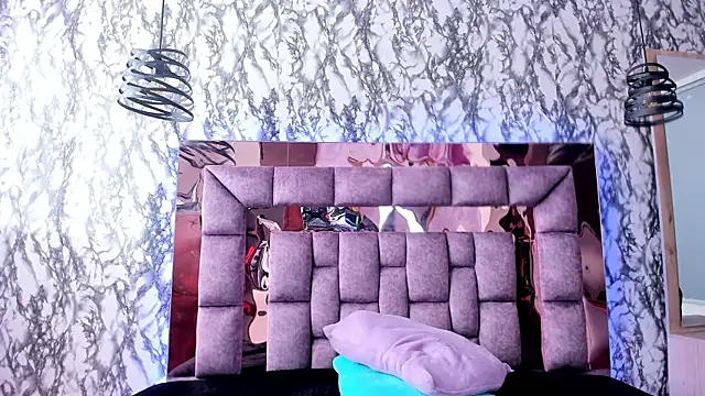 Snapshot of Vick_daves_ chatting on 03.16.25 Vick daves online show from 03.16.25