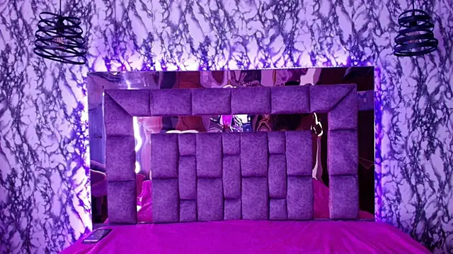 Snapshot of Vick_daves_ chatting on 09.16.25 Vick daves online show from 09.16.25