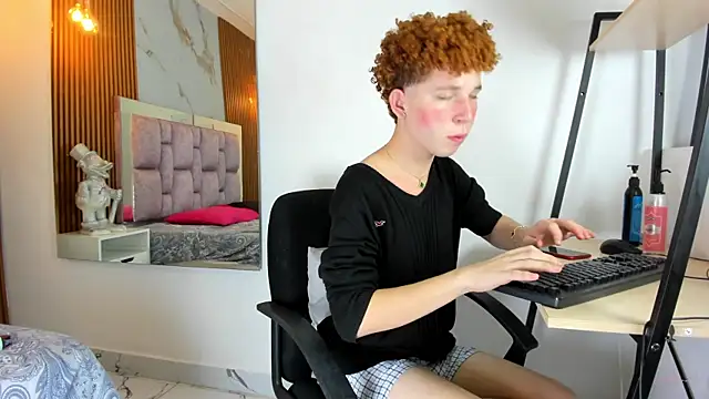 Snapshot of _Brihan chatting on 12.19.24  Brihan online show from 12.19.24