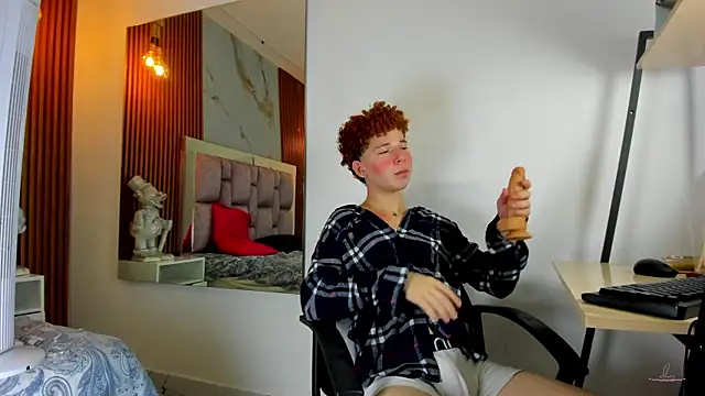 Snapshot of _Brihan chatting on 12.19.24  Brihan online show from 12.19.24