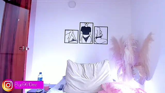 ellie mcdonald online show from 03.24.26