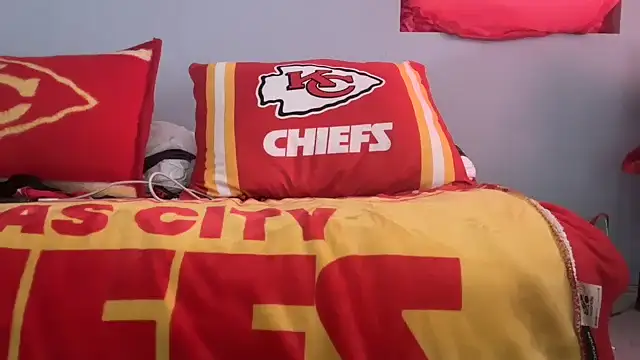 skarfosbabes69 online show from 11.28.25