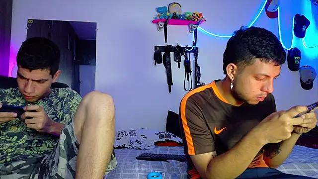 Nymphobuddies online show from 01.21.25