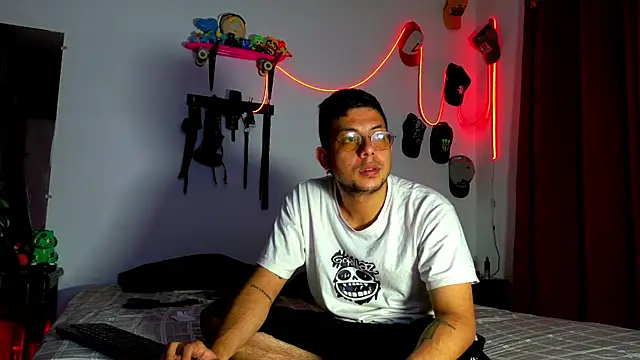 Nymphobuddies online show from 01.27.25