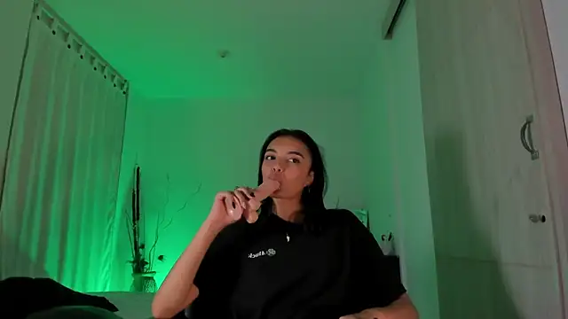 AnabelWolf online show from 02.01.25