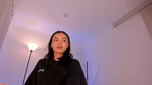 AnabelWolf online show from 03.20.25