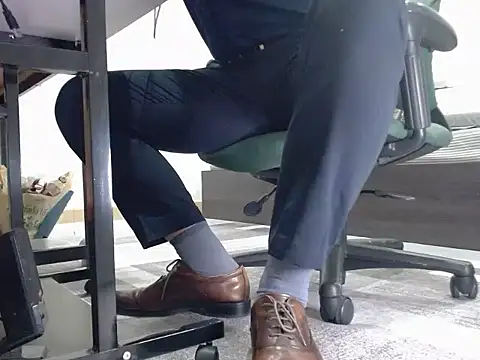 Snapshot of softlyS chatting on 12.17.24 softlyS online show from 12.17.24