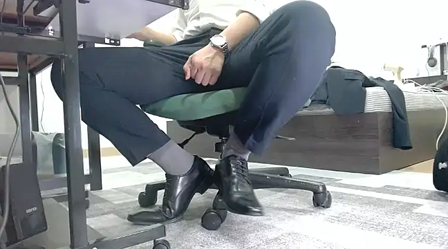 Snapshot of softlyS chatting on 12.26.24 softlyS online show from 12.26.24