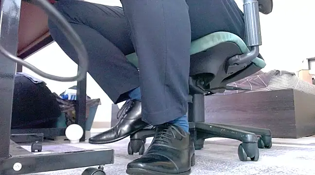 Snapshot of softlyS chatting on 02.12.25 softlyS online show from 02.12.25