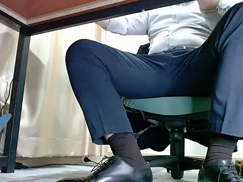 Snapshot of softlyS chatting on 02.16.25 softlyS online show from 02.16.25