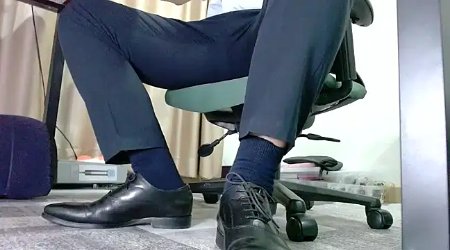 Snapshot of softlyS chatting on 03.07.25 softlyS online show from 03.07.25