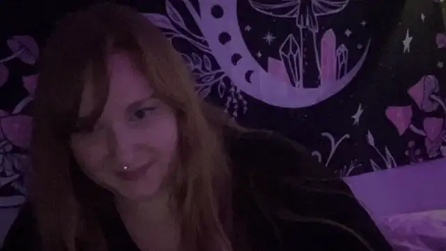 Snapshot of thickgingergoddess chatting on 02.24.25 thickgingergoddess online show from 02.24.25