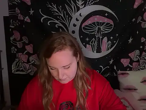 Snapshot of thickgingergoddess chatting on 10.10.25 thickgingergoddess online show from 10.10.25