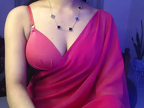 Snapshot of SexyMihika chatting on 04.28.26 SexyMihika online show from 04.28.26