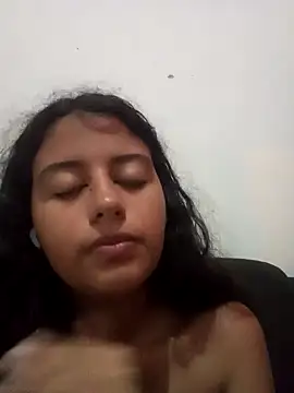 Snapshot of Babydol18_ chatting on 12.27.24 Babydol18  online show from 12.27.24