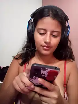 Snapshot of Babydol18_ chatting on 01.27.25 Babydol18  online show from 01.27.25