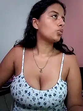 Snapshot of Babydol18_ chatting on 02.02.25 Babydol18  online show from 02.02.25