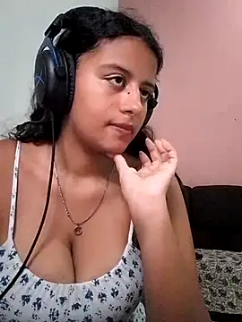 Snapshot of Babydol18_ chatting on 02.02.25 Babydol18  online show from 02.02.25