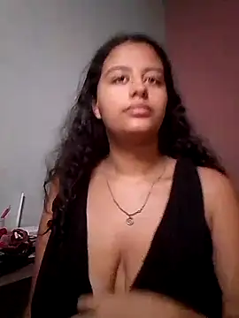 Snapshot of Babydol18_ chatting on 03.06.25 Babydol18  online show from 03.06.25