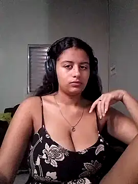 Snapshot of Babydol18_ chatting on 03.18.25 Babydol18  online show from 03.18.25