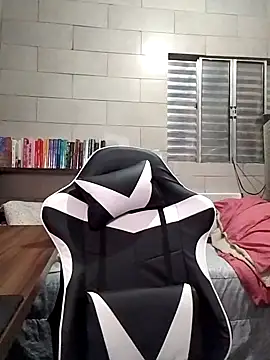 Snapshot of Babydol18_ chatting on 09.17.25 Babydol18  online show from 09.17.25