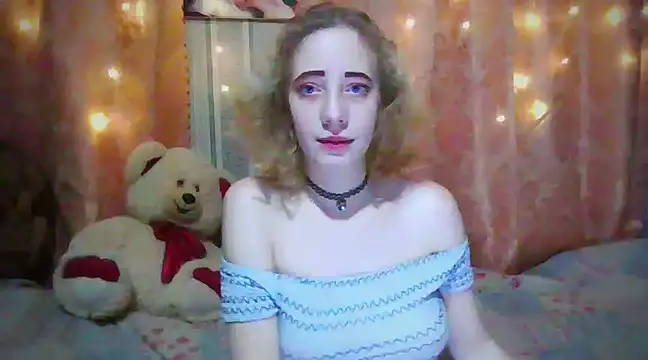 Snapshot of MelxMellie chatting on 12.27.24 MelxMellie online show from 12.27.24