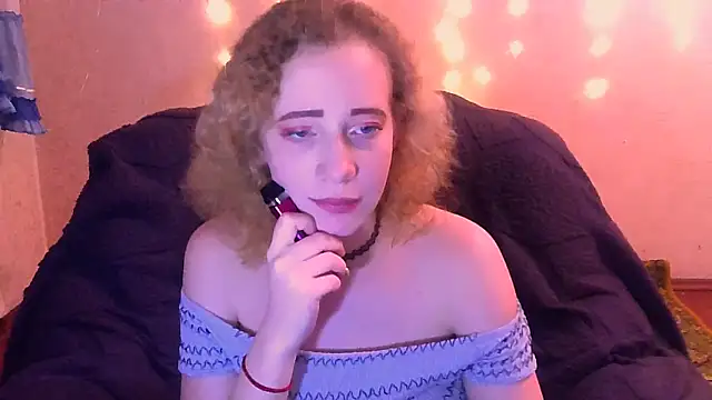 Snapshot of MelxMellie chatting on 01.21.25 MelxMellie online show from 01.21.25