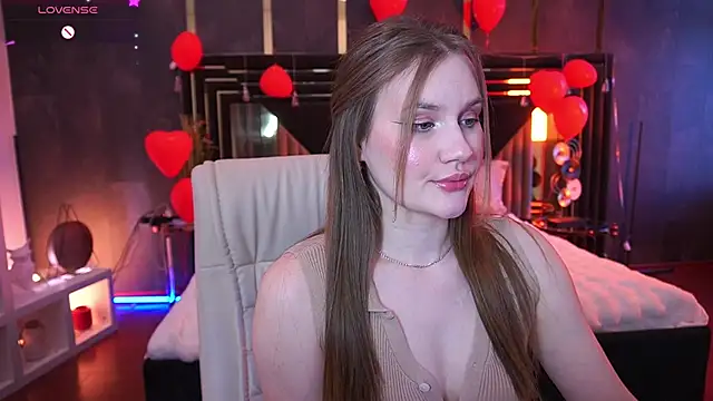 Snapshot of FoxyyKate chatting on 02.22.26 FoxyyKate online show from 02.22.26