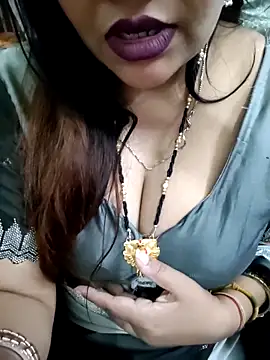 Snapshot of Mayuri77 chatting on 06.12.26 Mayuri77 online show from 06.12.26
