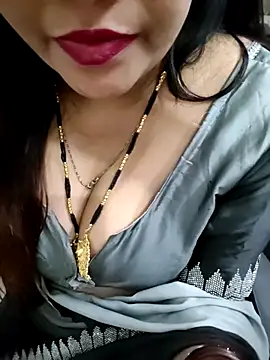 Snapshot of Mayuri77 chatting on 07.23.26 Mayuri77 online show from 07.23.26