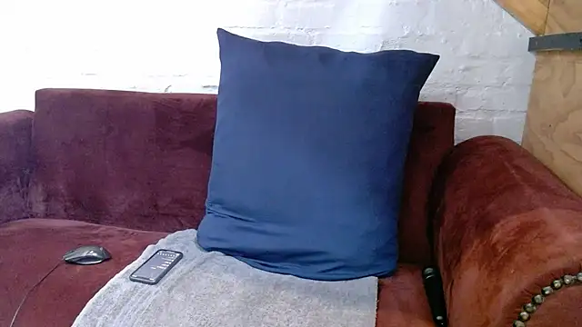 Snapshot of LolaTwerksXX chatting on 09.11.25 LolaTwerksXX online show from 09.11.25