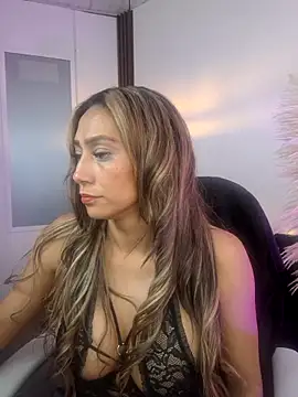 Snapshot of salome_drasin chatting on 09.11.25 salome drasin online show from 09.11.25