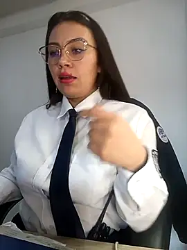 LIZ-06  online show from 10.22.25