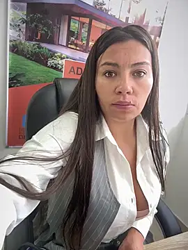 LIZ-06  online show from 11.26.25