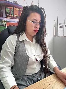 LIZ-06  online show from 11.27.25