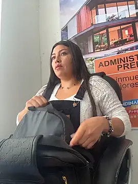 LIZ-06  online show from 02.17.26