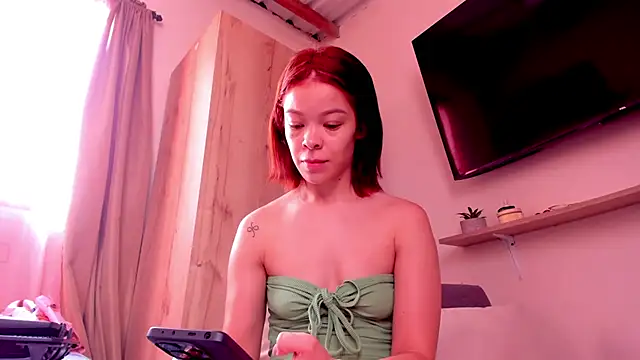Snapshot of sofiaVelez01 chatting on 06.03.26 sofiaVelez01 online show from 06.03.26