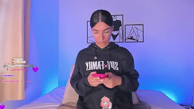 777AylinZ online show from 12.15.25