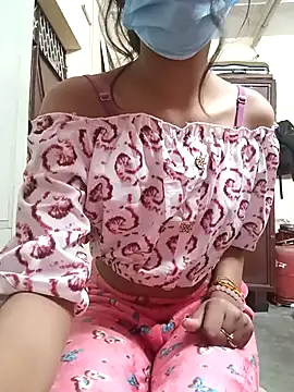 Snapshot of BabySlimmy10 chatting on 12.09.24 BabySlimmy10 online show from 12.09.24