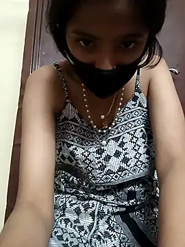 Snapshot of BabySlimmy10 chatting on 01.04.25 BabySlimmy10 online show from 01.04.25