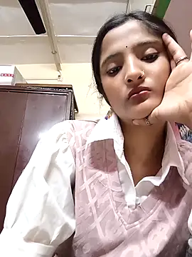 Snapshot of BabySlimmy10 chatting on 03.17.25 BabySlimmy10 online show from 03.17.25