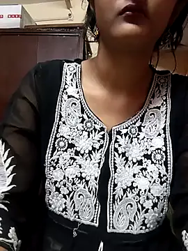 Snapshot of BabySlimmy10 chatting on 03.21.25 BabySlimmy10 online show from 03.21.25