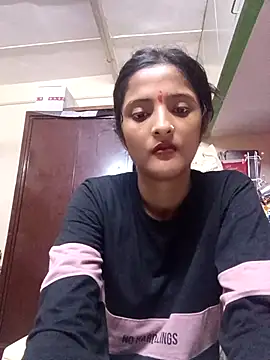 Snapshot of BabySlimmy10 chatting on 09.29.25 BabySlimmy10 online show from 09.29.25