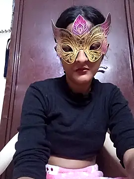 Snapshot of BabySlimmy10 chatting on 11.22.25 BabySlimmy10 online show from 11.22.25