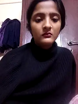 Snapshot of BabySlimmy10 chatting on 12.18.25 BabySlimmy10 online show from 12.18.25