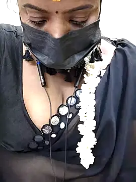 Snapshot of sheela28 chatting on 12.07.24 sheela28 online show from 12.07.24