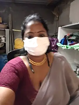 Snapshot of sheela28 chatting on 12.21.24 sheela28 online show from 12.21.24